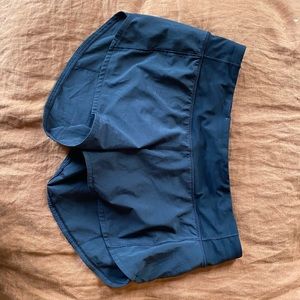 Lululemon Speed Up Mid-Rise Lined Short 4”